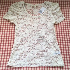 Forever 21 Cream Sheer Lace Top Size Medium